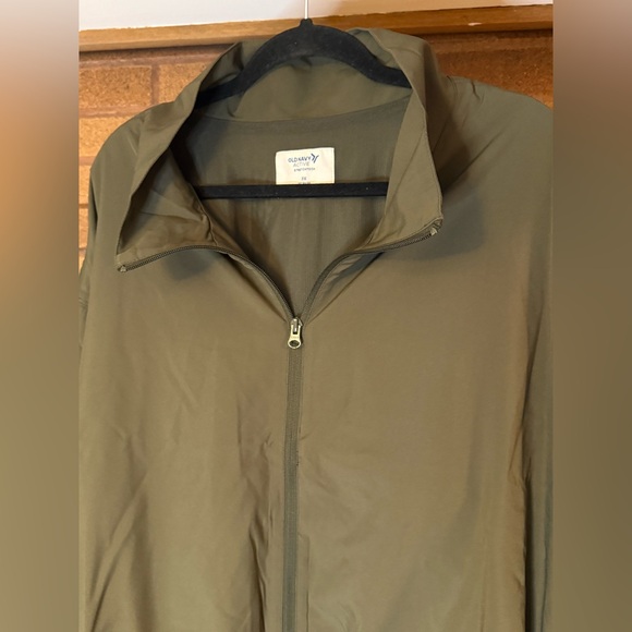 NWT Olive Green Old Navy Women's Crop Activewear Jacket - Picture 6 of 8